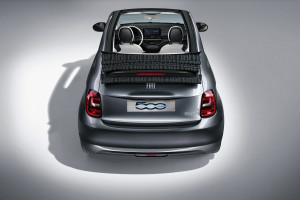 Fiat 500, la prima, Elektro, vollelektro, Neu, New, Elektrofahrzeug, Grau, Stehend, von oben, von hinten, Cabriolet, Cabrio